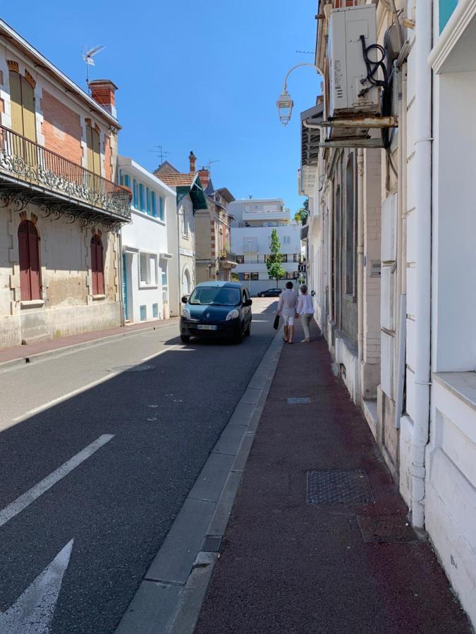 Le Central Plage - Commerce - Marche A 2 Pas Lejlighed Arcachon Eksteriør billede