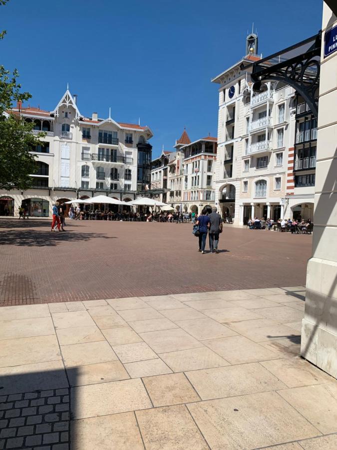 Le Central Plage - Commerce - Marche A 2 Pas Lejlighed Arcachon Eksteriør billede
